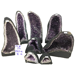 Amethyst Crate #332, 8pcs, Medium Purple $10.25/lb <br /><Font color="#ff0000;"> ON SALE!</Font>